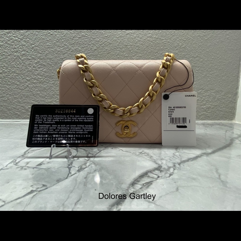 ‼️SOLD‼️🔥Chanel Small Fashion Therapy Flapbag🔥